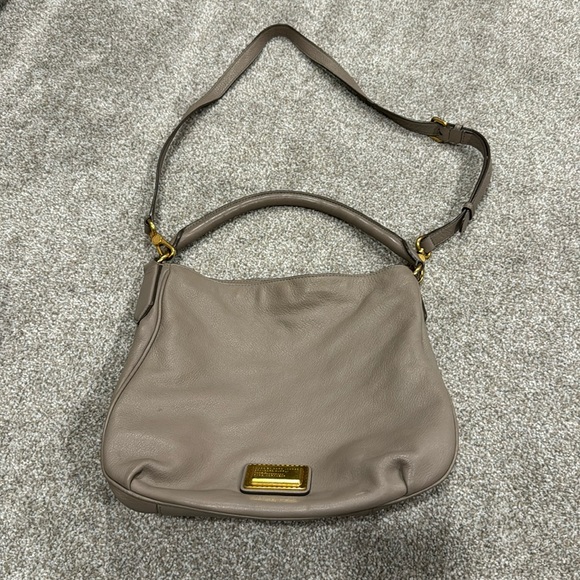 Marc Jacobs Handbags - Marc Jacobs purse